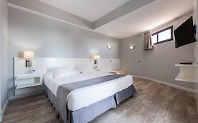 Hotel Caserio  4*